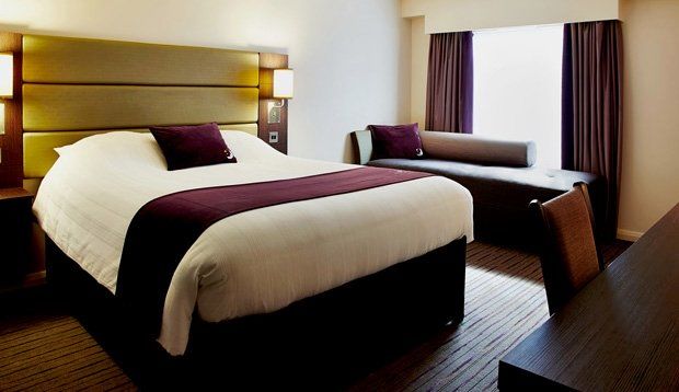 Premier Inn Premier Inn Heathrow Airport Terminal 4 Stanwell Eksteriør billede